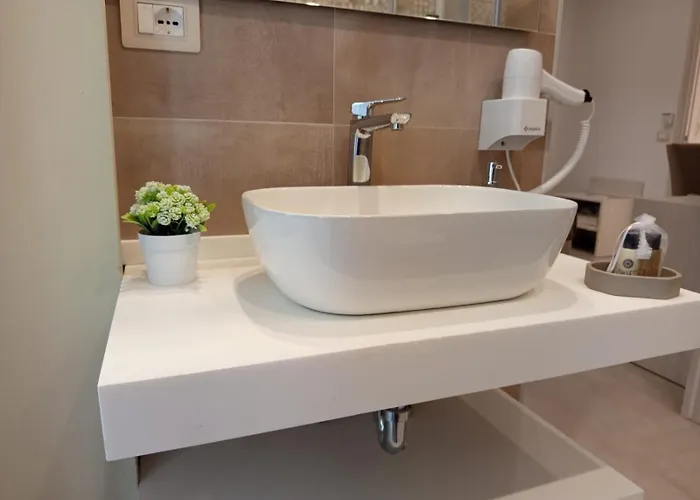 住宿加早餐酒店 L'elite 4*